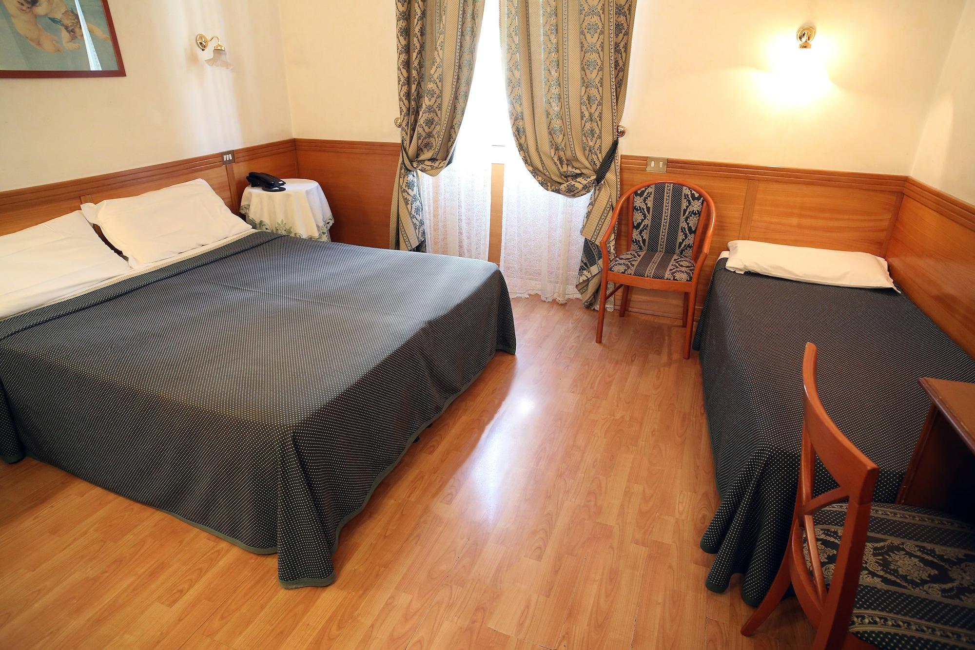 Hotel Santa Prassede โรม ภายนอก รูปภาพ