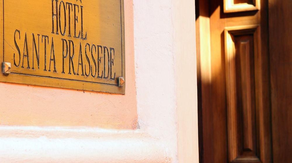Hotel Santa Prassede โรม ภายนอก รูปภาพ