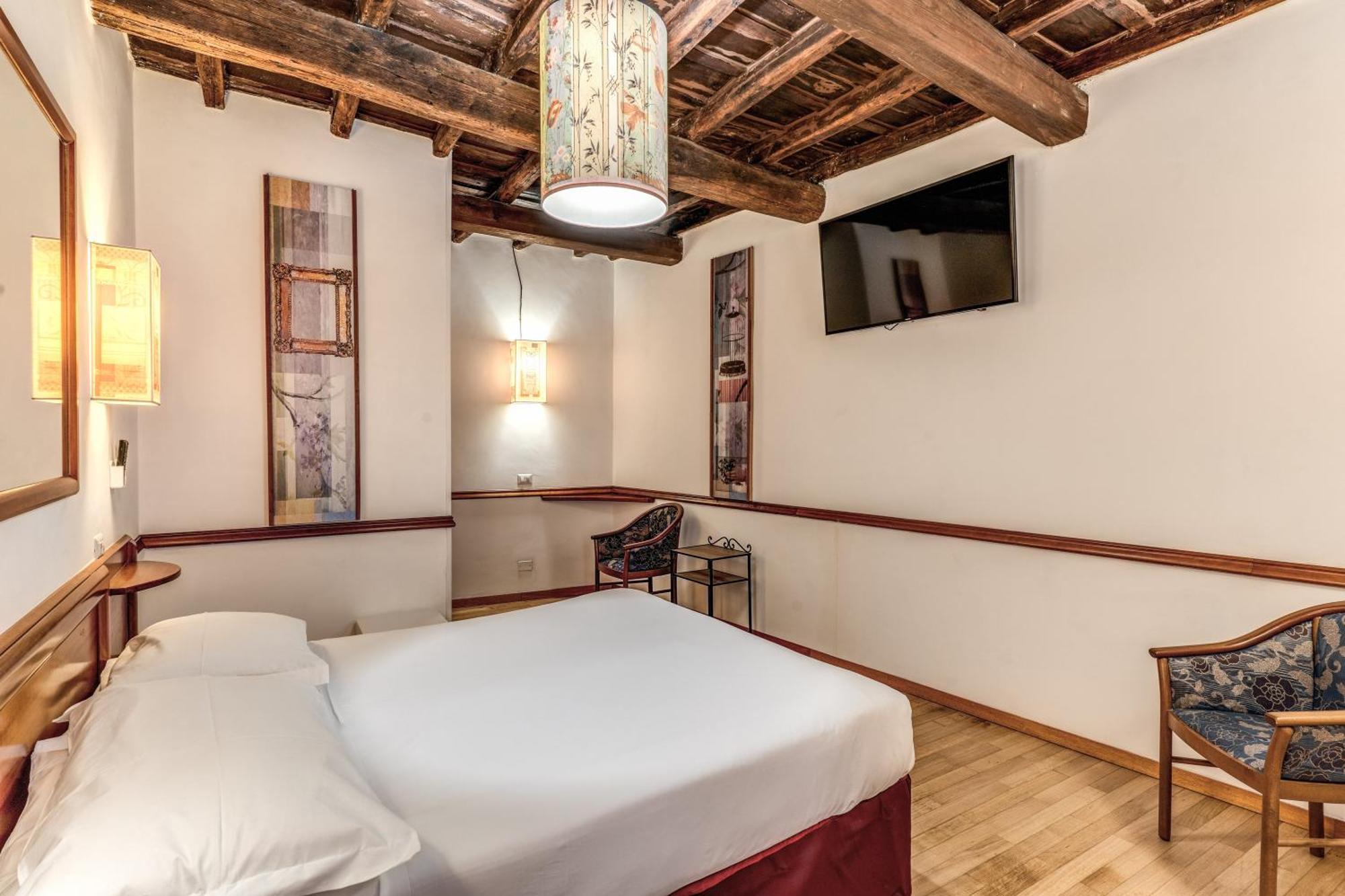 Hotel Santa Prassede โรม ภายนอก รูปภาพ