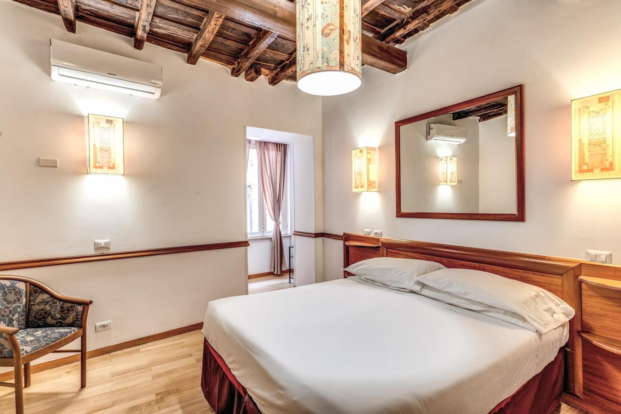 Hotel Santa Prassede โรม ภายนอก รูปภาพ