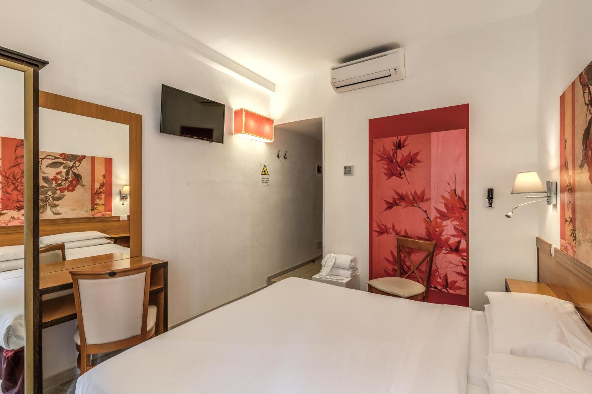 Hotel Santa Prassede โรม ภายนอก รูปภาพ