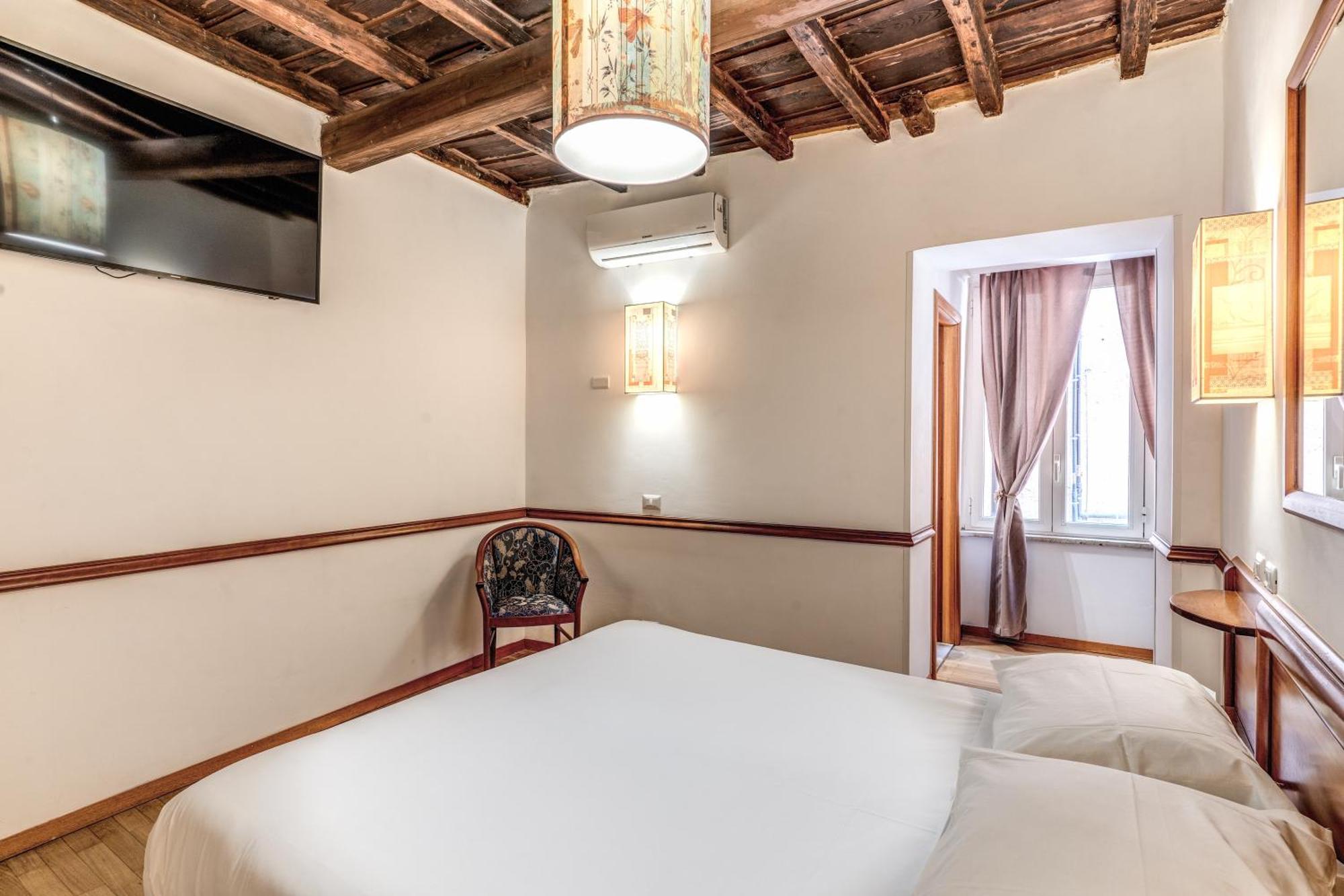 Hotel Santa Prassede โรม ภายนอก รูปภาพ